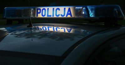 Zarzuty dla 36-letniego mężczyzny, który w piątek zaatakował policjantów